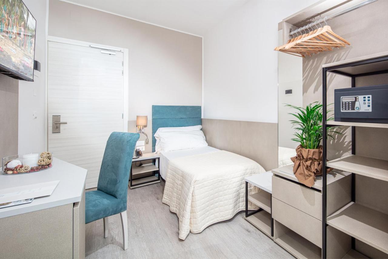 Hotel Pigalle Lido di Jesolo Eksteriør billede