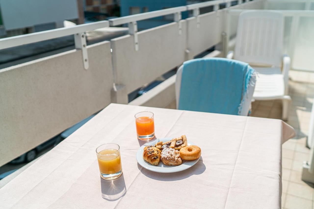 Hotel Pigalle Lido di Jesolo Eksteriør billede
