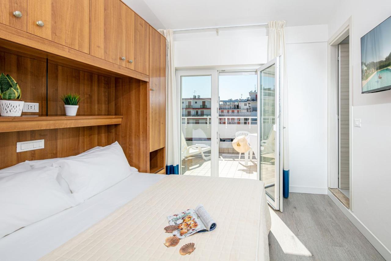 Hotel Pigalle Lido di Jesolo Eksteriør billede