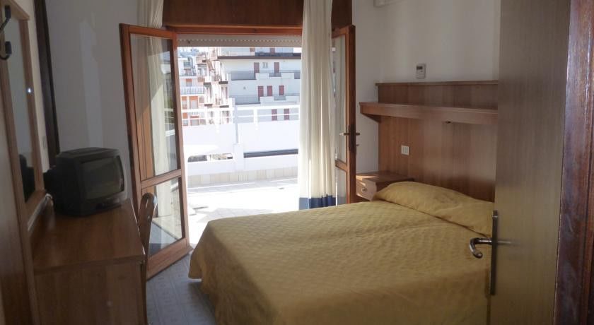 Hotel Pigalle Lido di Jesolo Eksteriør billede