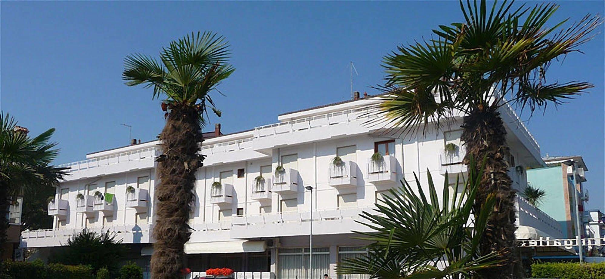 Hotel Pigalle Lido di Jesolo Eksteriør billede